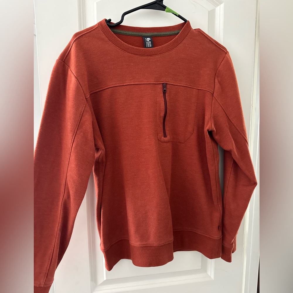 Mountain Hardwear Men's Crewneck Sweater in Rust